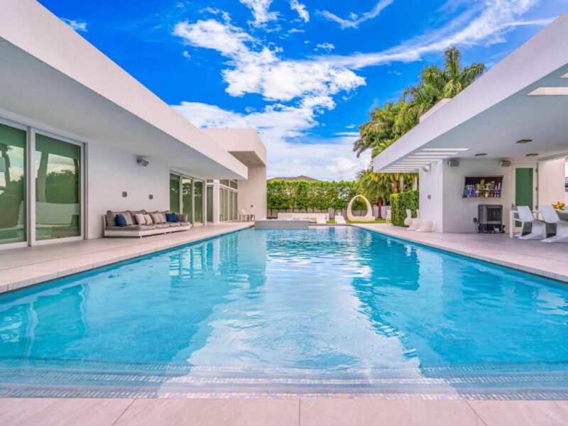 West Miami Backyard Golf