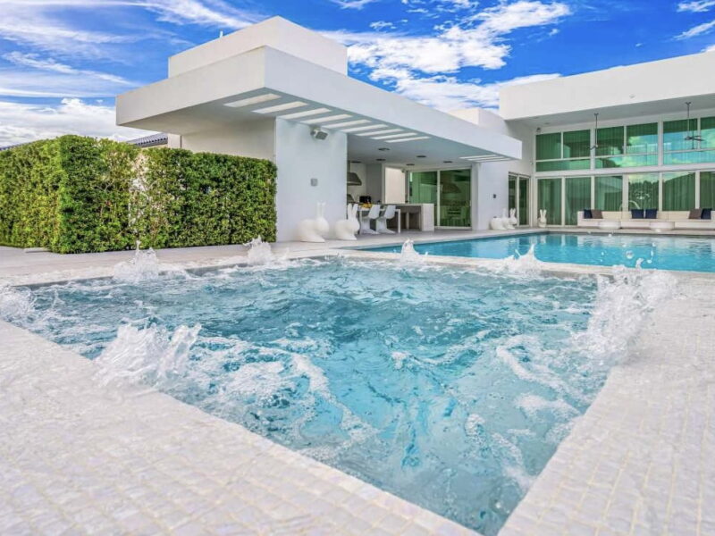 West Miami Backyard Golf