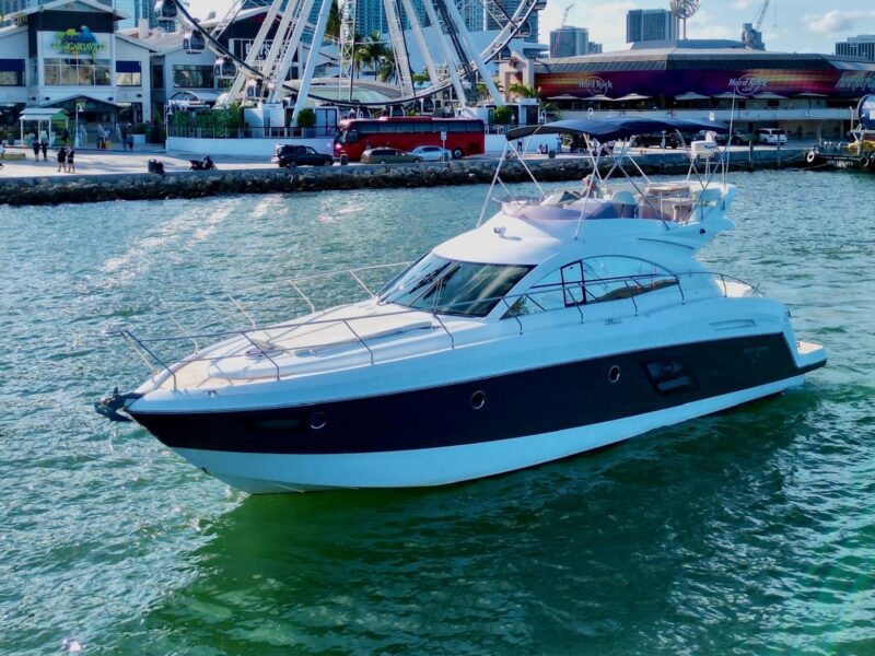 The Ark, Beneteau 52’ Flybridge