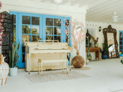 Huge Land Lagoon Cottage