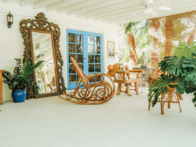 Huge Land Lagoon Cottage