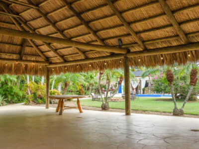 Huge Land Lagoon Cottage