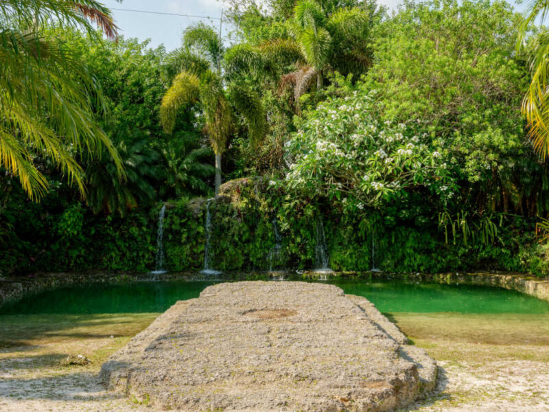 Huge Land Lagoon Cottage