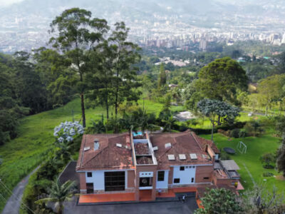 Medellín City View Home